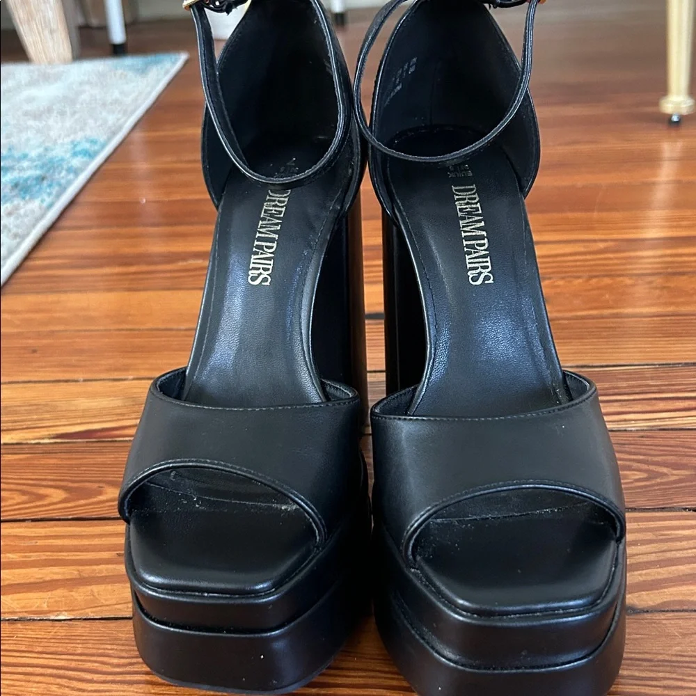 Dream pairs black platform heels
